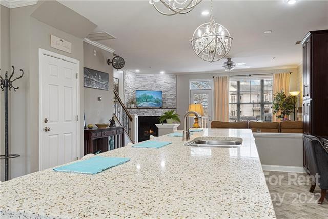 Foto del edificio - 855 Clarkson Mill Ct