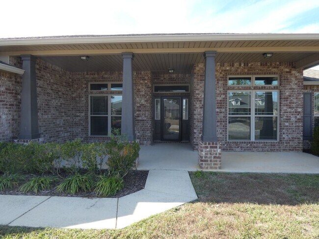 Building Photo - Like New Home in Desired Pace Mill Creek