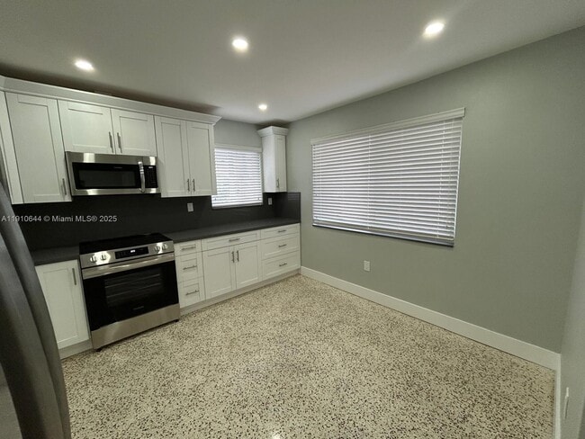 Foto del edificio - 4242 NW 5th St