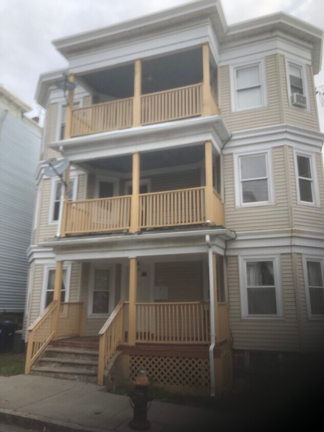 Building Photo - 31 Deering Rd