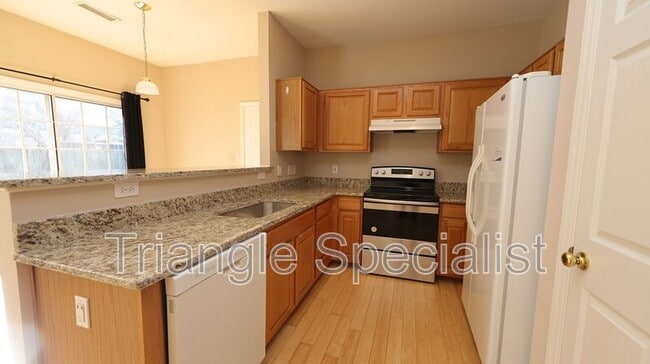 Building Photo - 5305 Pitch Pine Ct