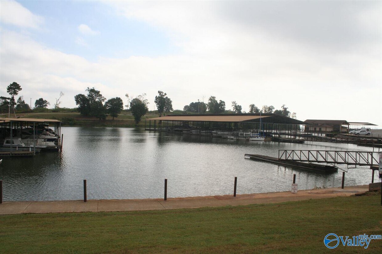 5361 Bay Village Dr, Athens, AL 35611 Townhome Rentals in Athens AL