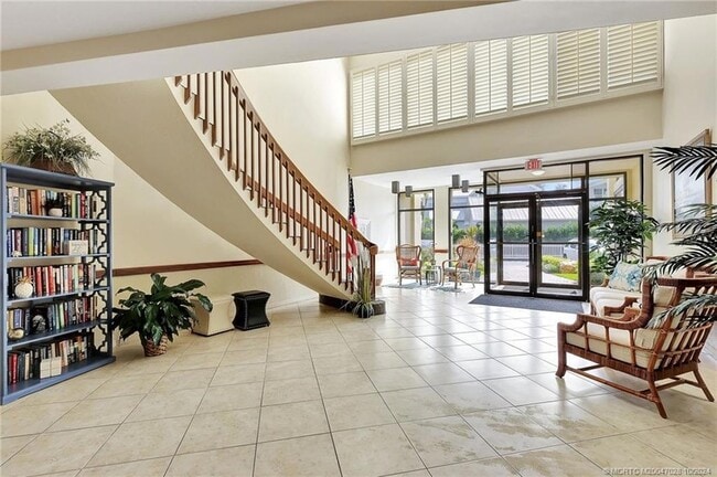 Photo - 150 SE Four Winds Dr Apartment