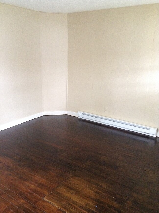 720 Warren St, Greensboro, NC 27403 Townhome Rentals in Greensboro NC