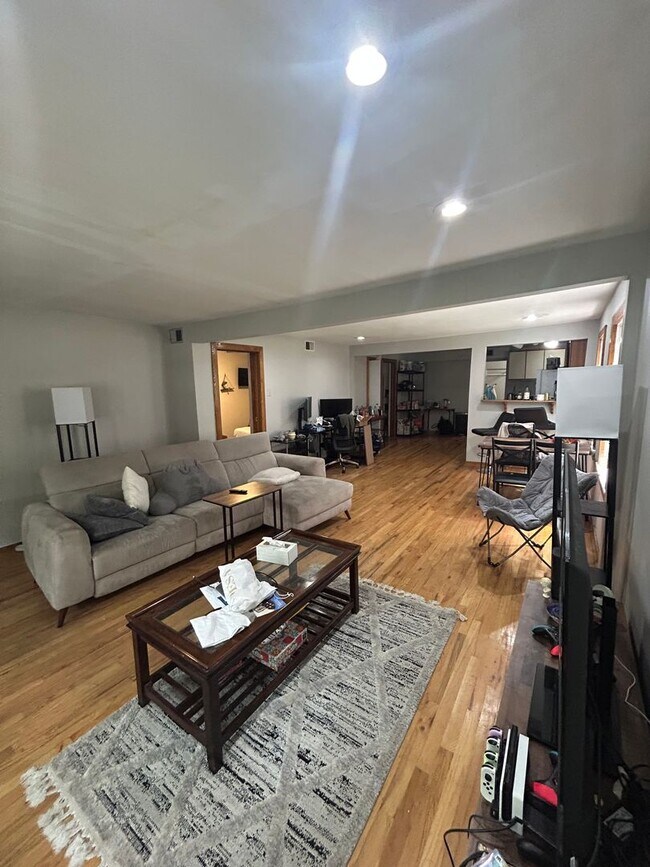 Foto del edificio - 1617 N Hudson Ave