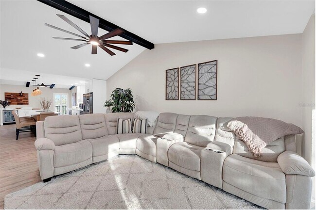 Building Photo - 15761 Windward Way Cir
