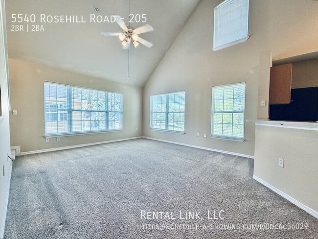 Building Photo - 5540 Rosehill Rd