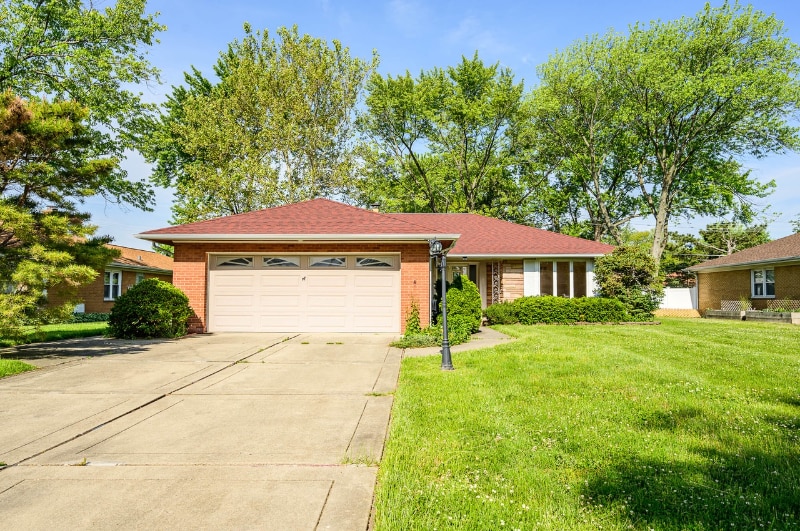 Primary Photo - 2144 Parkside Dr