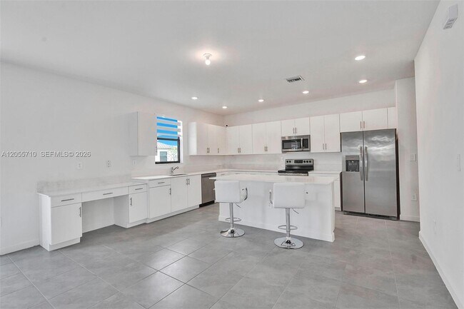 Building Photo - 11904 SW 240th St