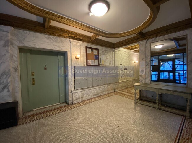 Foto del edificio - 255 Fort Washington Avenue