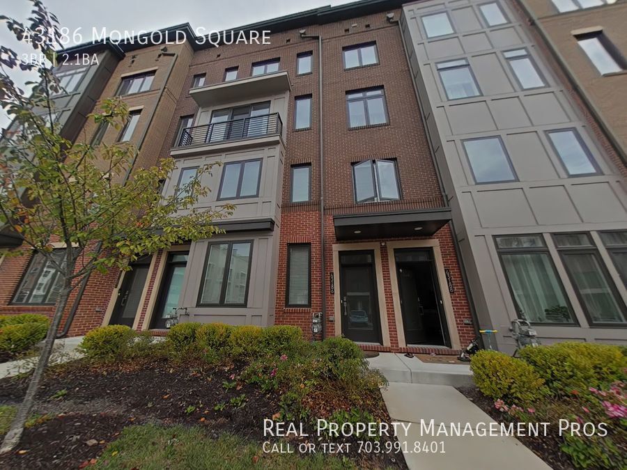 Primary Photo - Beautifully Maintained 3 Year Old Condo Fo...