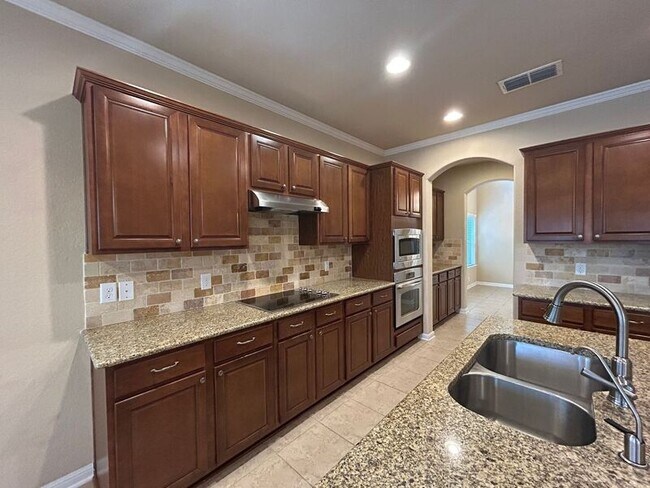 Foto del edificio - 817 Laserra