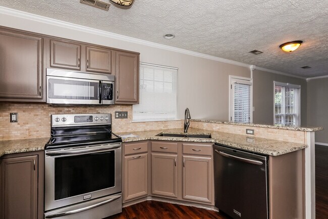 Building Photo - 2805 Churn Ct