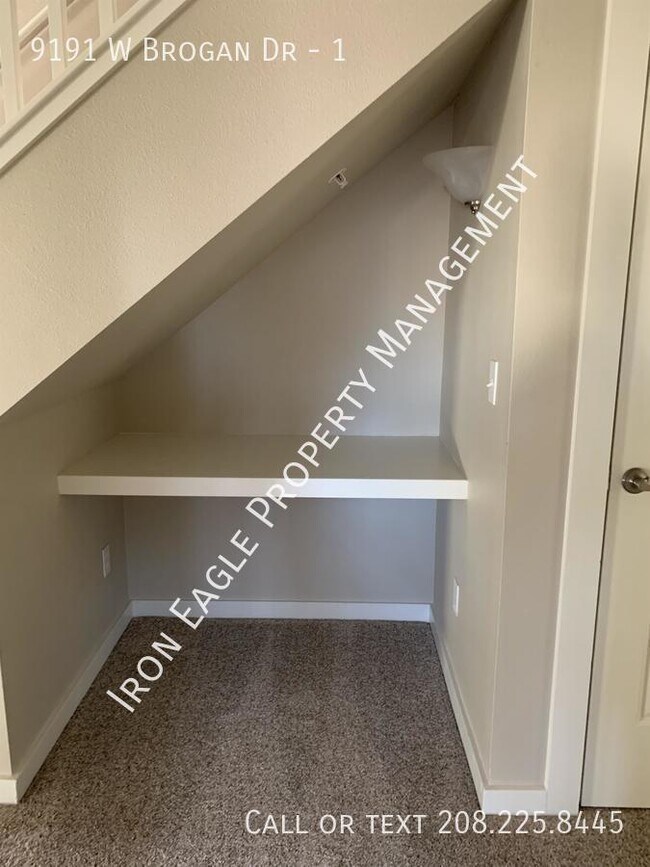 Building Photo - 9191 W Brogan Dr