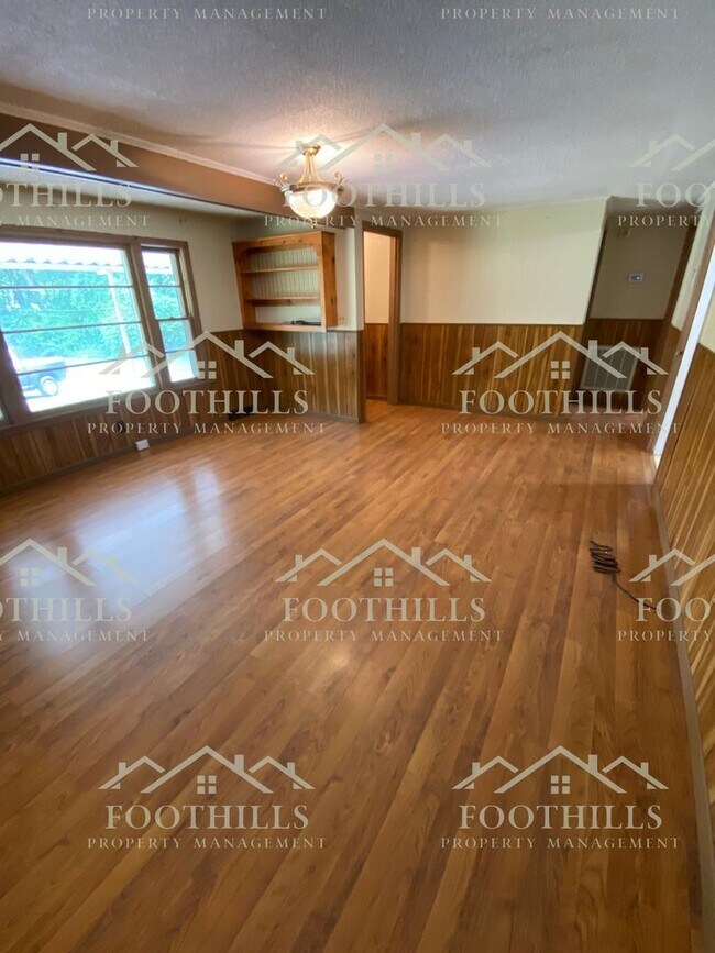 Foto del edificio - Serene Country Living: Charming 2BR/3BA Ho...