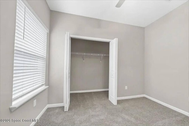 Building Photo - 6364 Starlight Dr