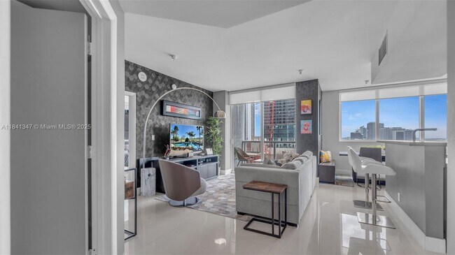 Foto del edificio - 244 Biscayne Blvd