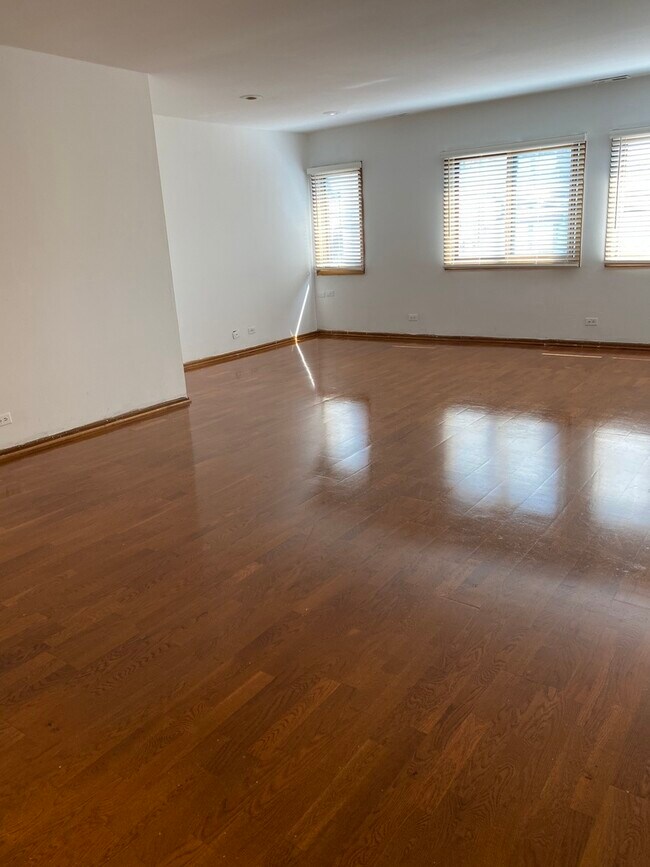 Foto del edificio - 1455 W Fullerton Ave