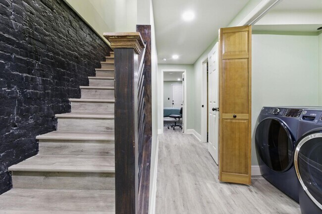 Foto del edificio - 1232 W Lombard St