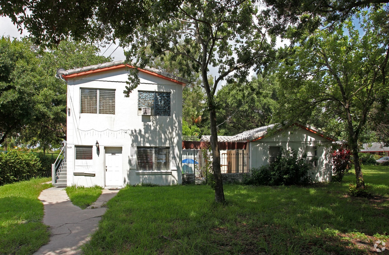 Building Photo - Edgewood Apartments LLC