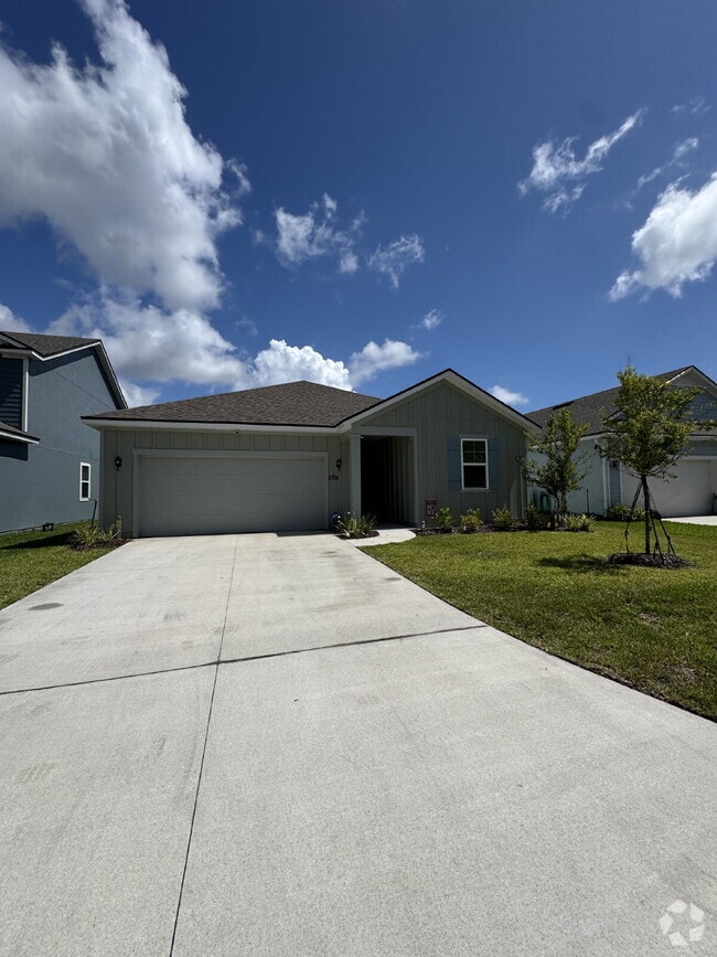Building Photo - 14655 Macadamia Ln