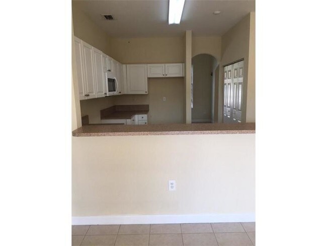 Foto del edificio - 2110 NE 40th Rd