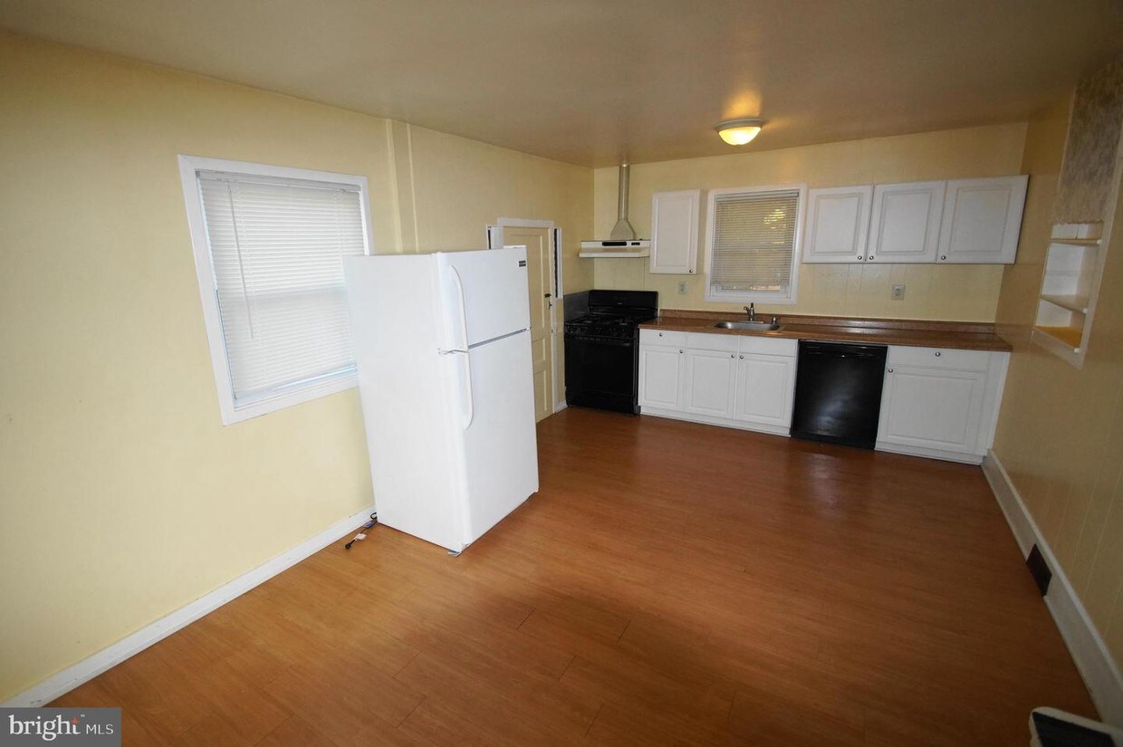 31 Bridgetown Pike, FeastervilleTrevose, PA 19053 House Rental in