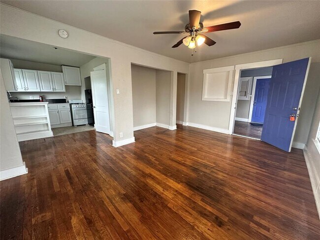 Foto del edificio - 1630 Holman St