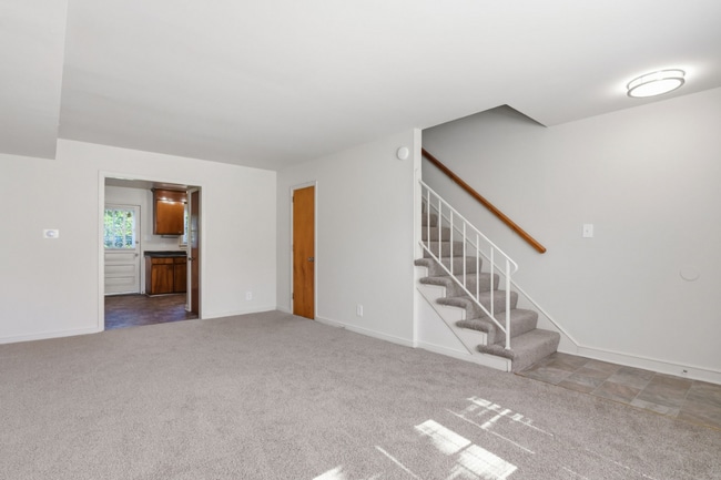 Building Photo - Townhouses of Chesterfield II