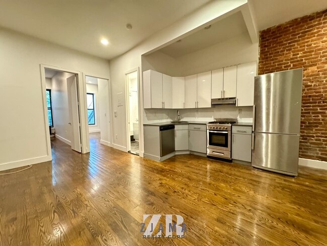 Building Photo - 1047 Bedford Ave
