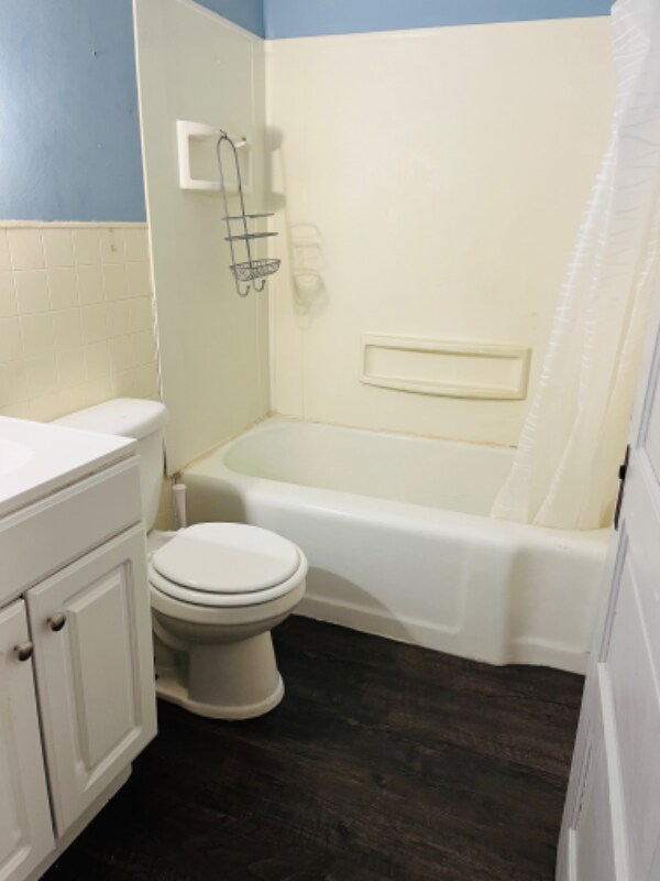 Foto del edificio - 531 S Oak Ave