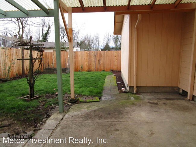 Foto del edificio - 3 br, 2 bath House - 547 35th