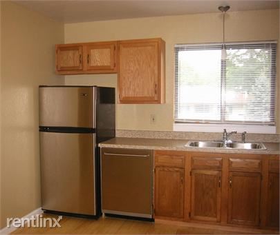 Foto del edificio - 818 Carrier Creek Blvd NE