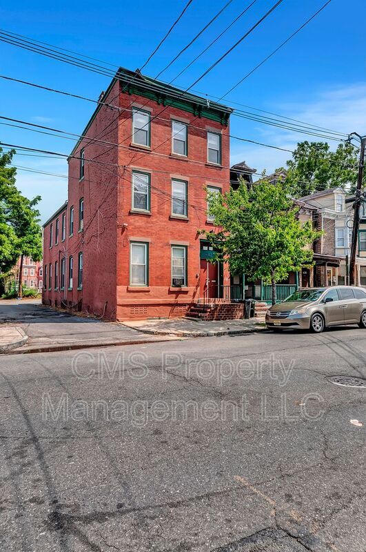 Foto del edificio - 442 W Hanover St