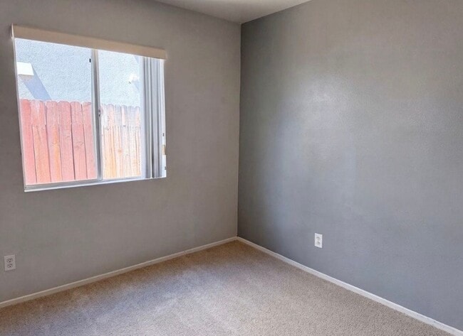Foto del edificio - 13577 Monterey Way