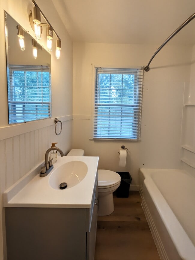 Foto del edificio - 2232 SW Plass Ave