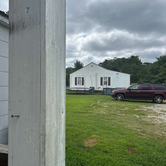 Foto del edificio - 6670 Walnut Cove Rd
