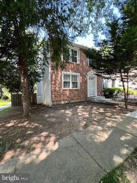 Primary Photo - 8156 Dark Den Cir
