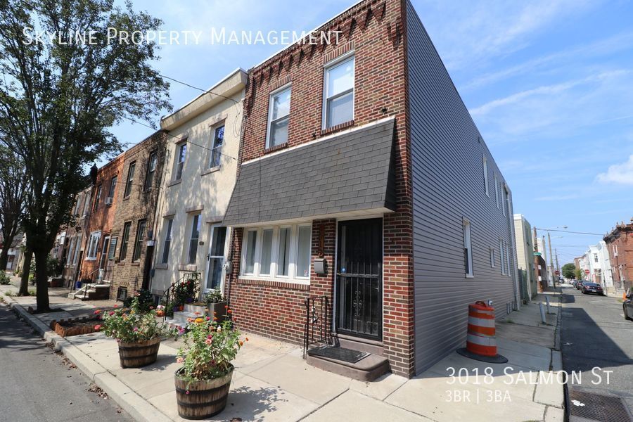 Primary Photo - Charming 3 Bedroom Home For Rent in Port R...