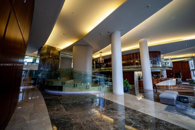 Building Photo - 18101 Collins Ave