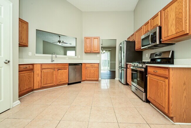 Foto del edificio - 1180 Eatonton Way