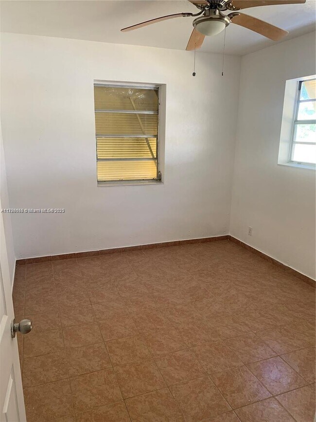 Building Photo - 3 bedroom in North Miami FL 33161