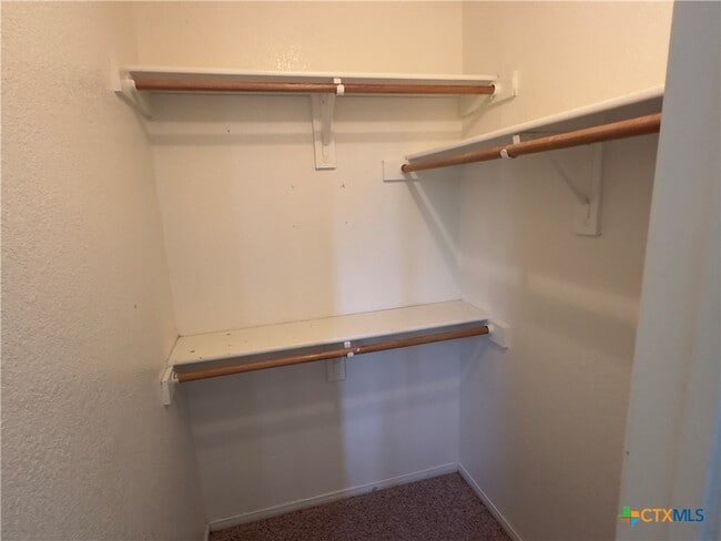 Building Photo - 3900 Hitchrock Dr