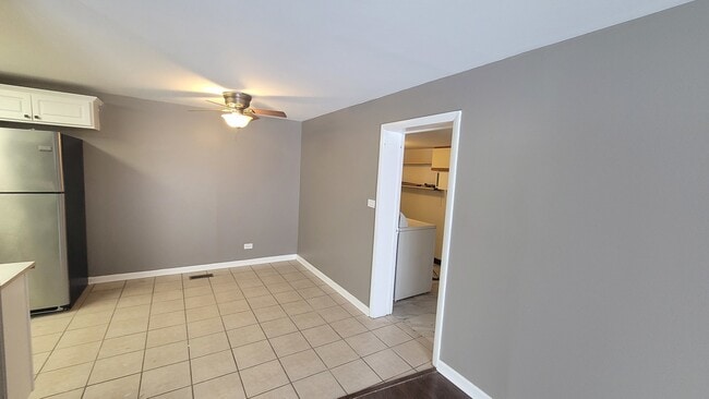 Building Photo - 1304 Yarmouth Ct