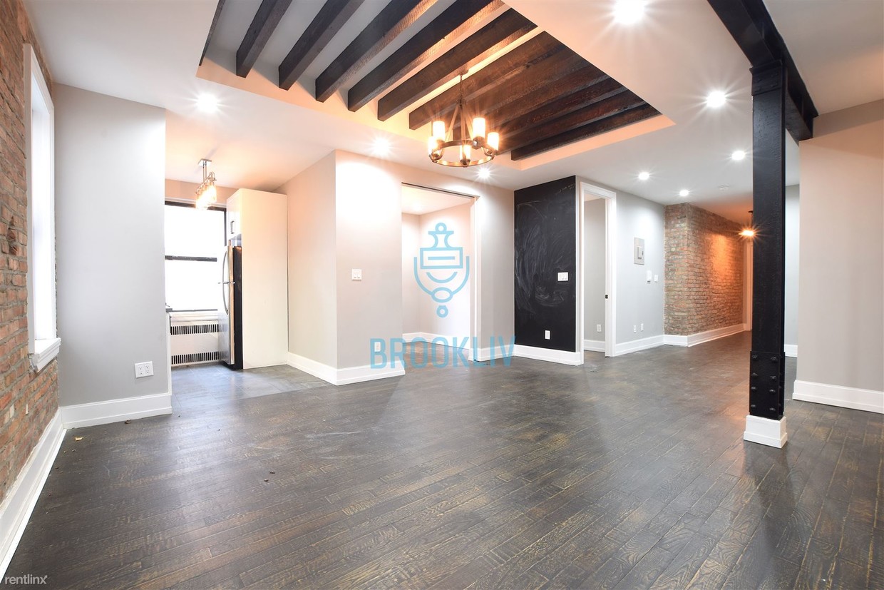 Foto principal - 3 br, 1 bath Apartment - 960 Carroll St C3