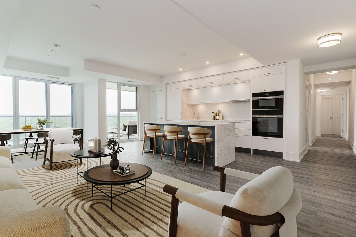 Primary Photo - 10 Inn On The Pk Dr