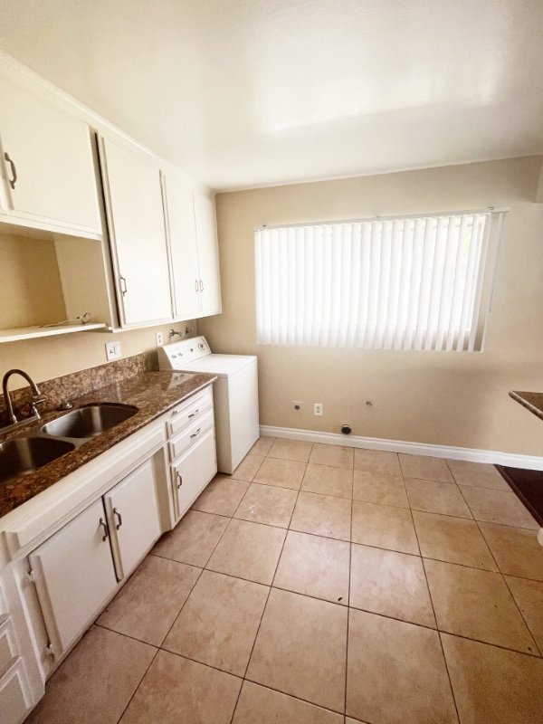 Foto del edificio - 835 S Oaks Ave