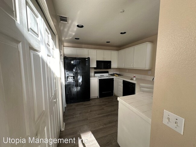 Building Photo - 2 br, 2 bath House - 2951 Via Milano Unit 202