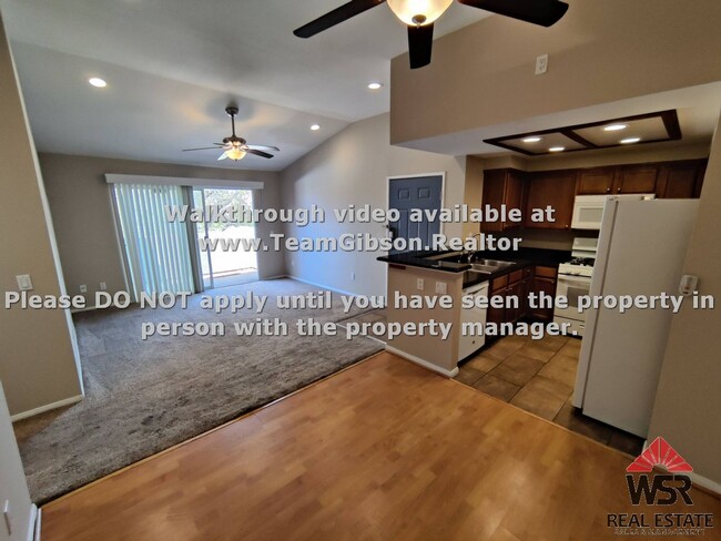 Building Photo - 2 Bedroom, Upstairs Condo