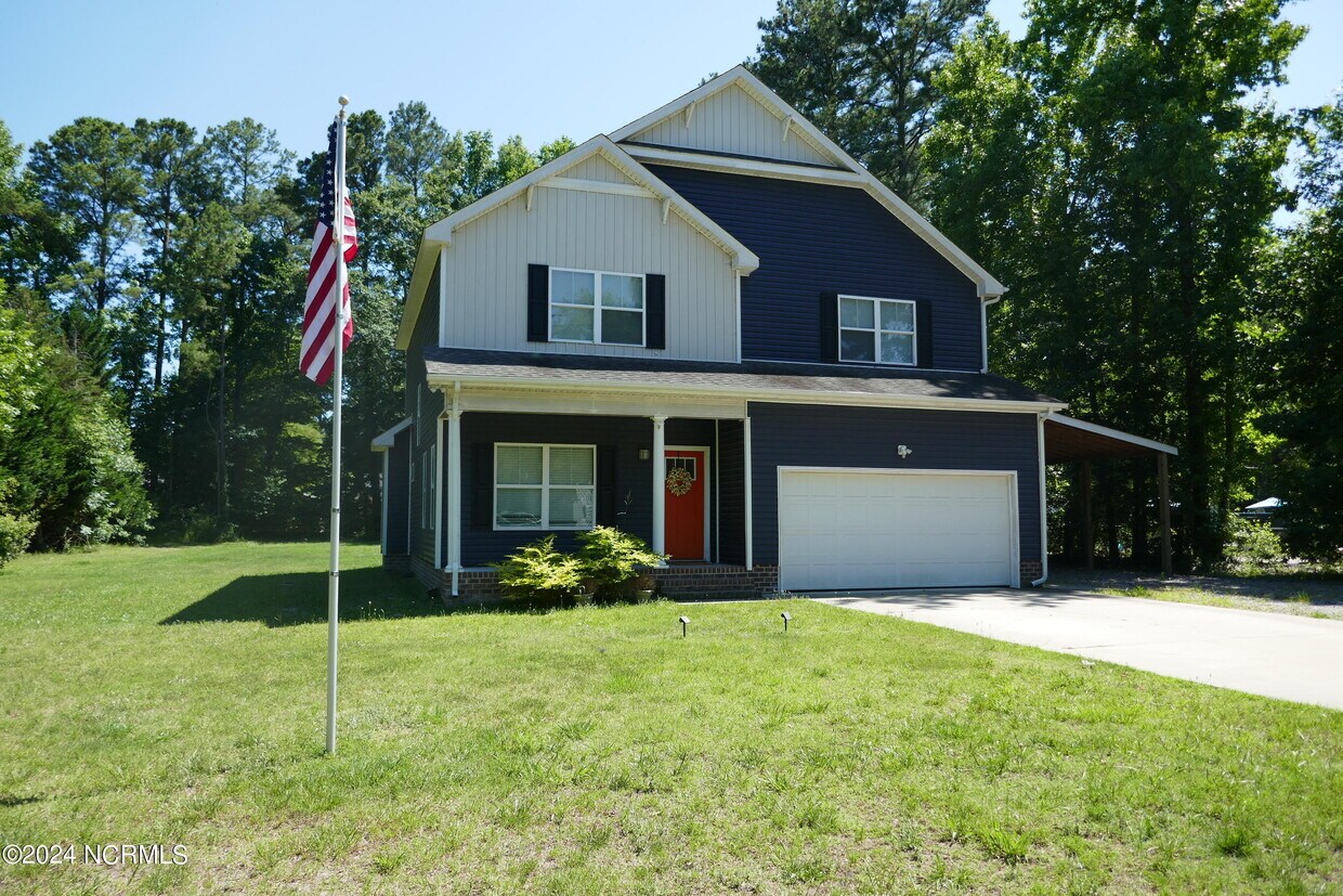 Primary Photo - 106 Deberry Ln